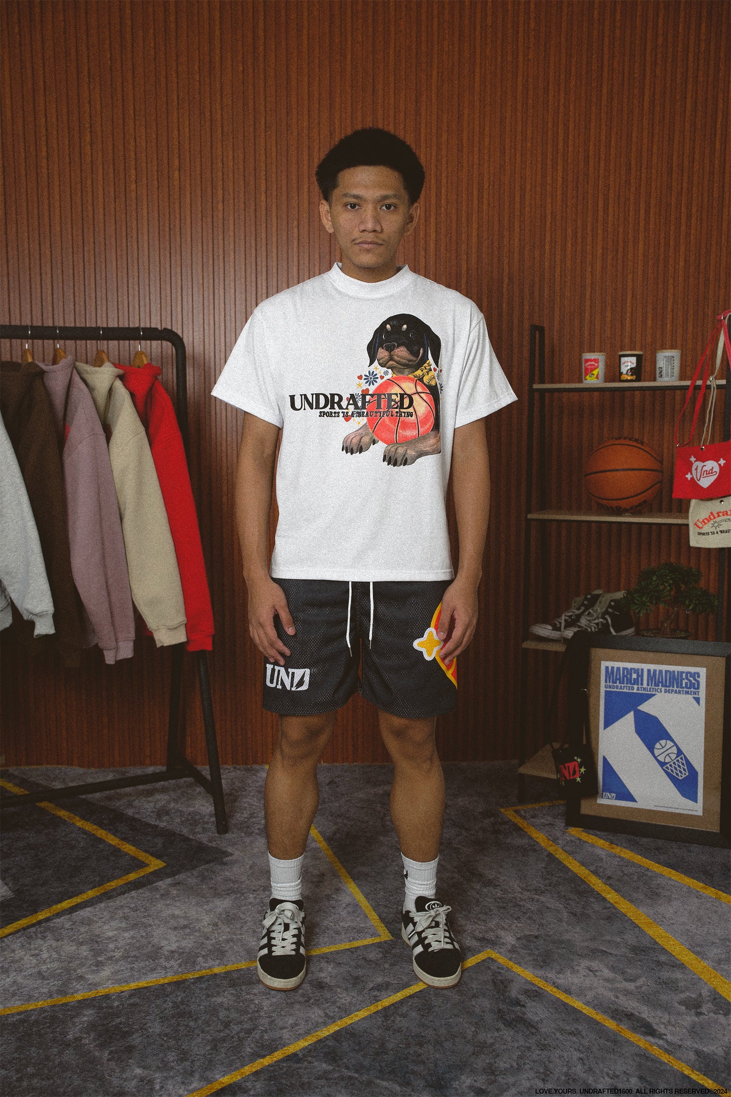 UND Emblem Mesh Shorts Black