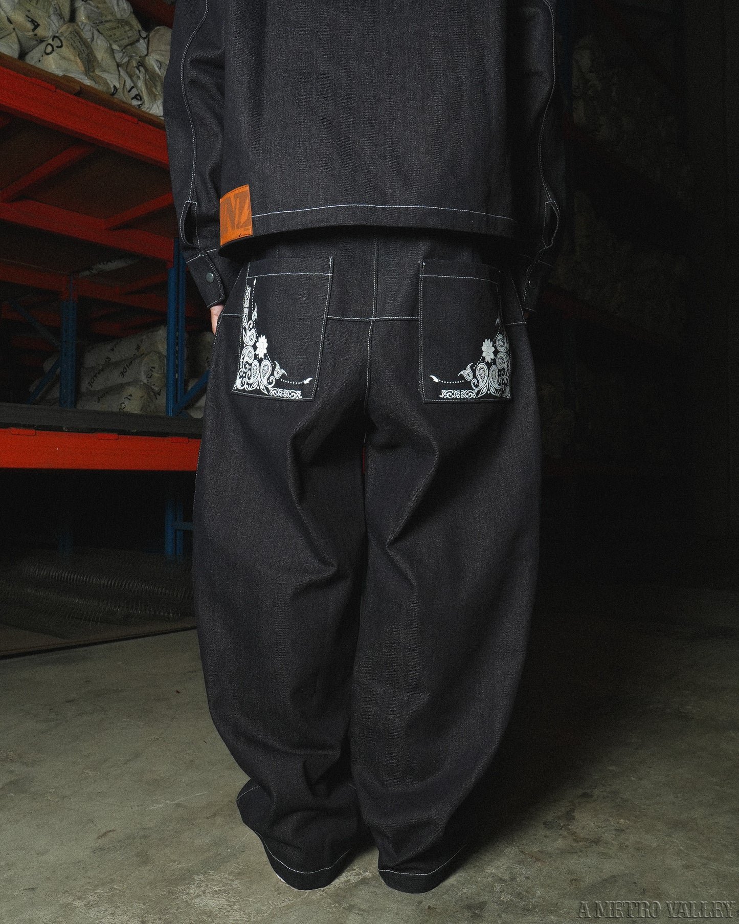 UND1600 Raw Denim Pants