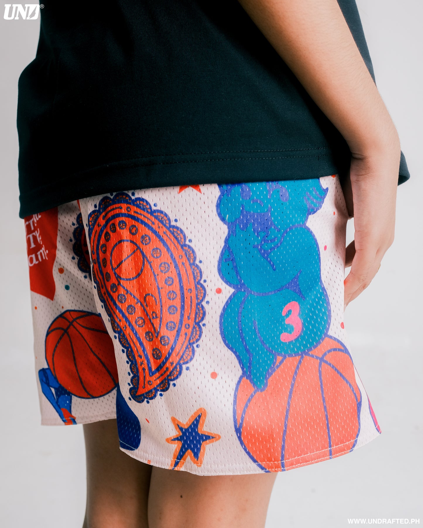 Chain Cream Mesh Shorts