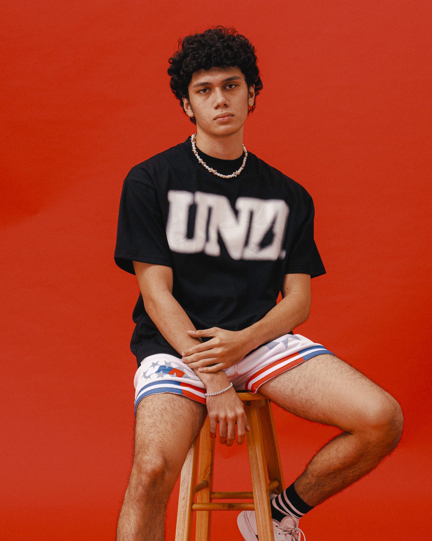UND Logo Blur Tee in Black