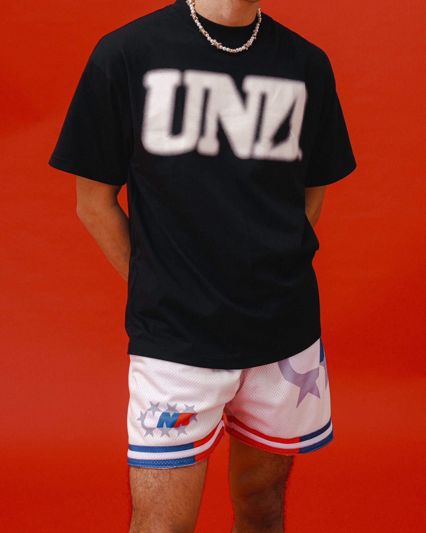 UND Logo Blur Tee in Black