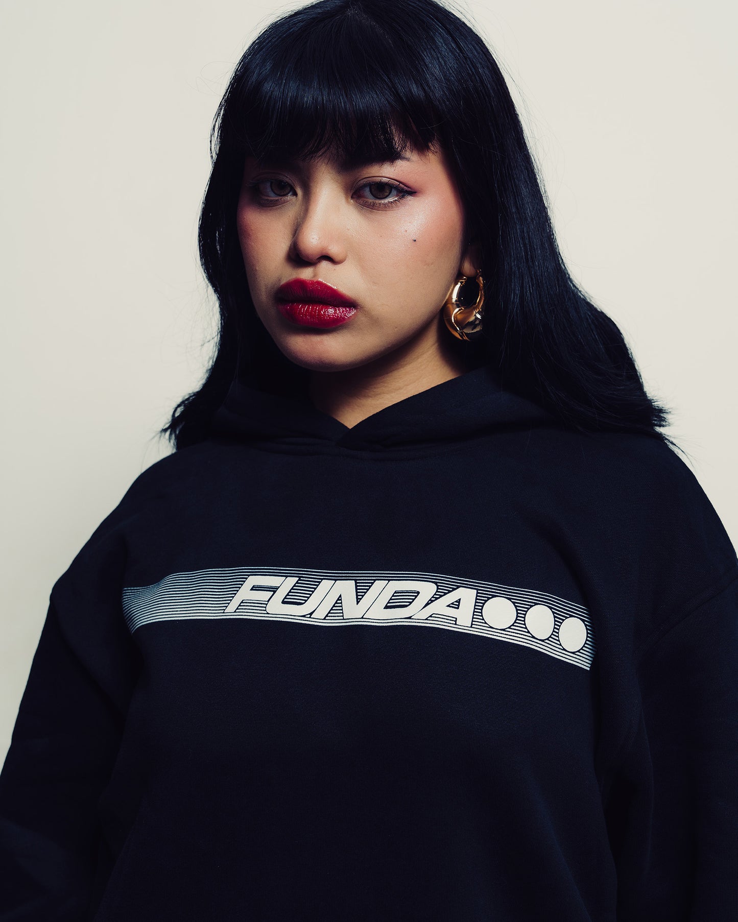 ¥$ FUNDA Hoodie in Black