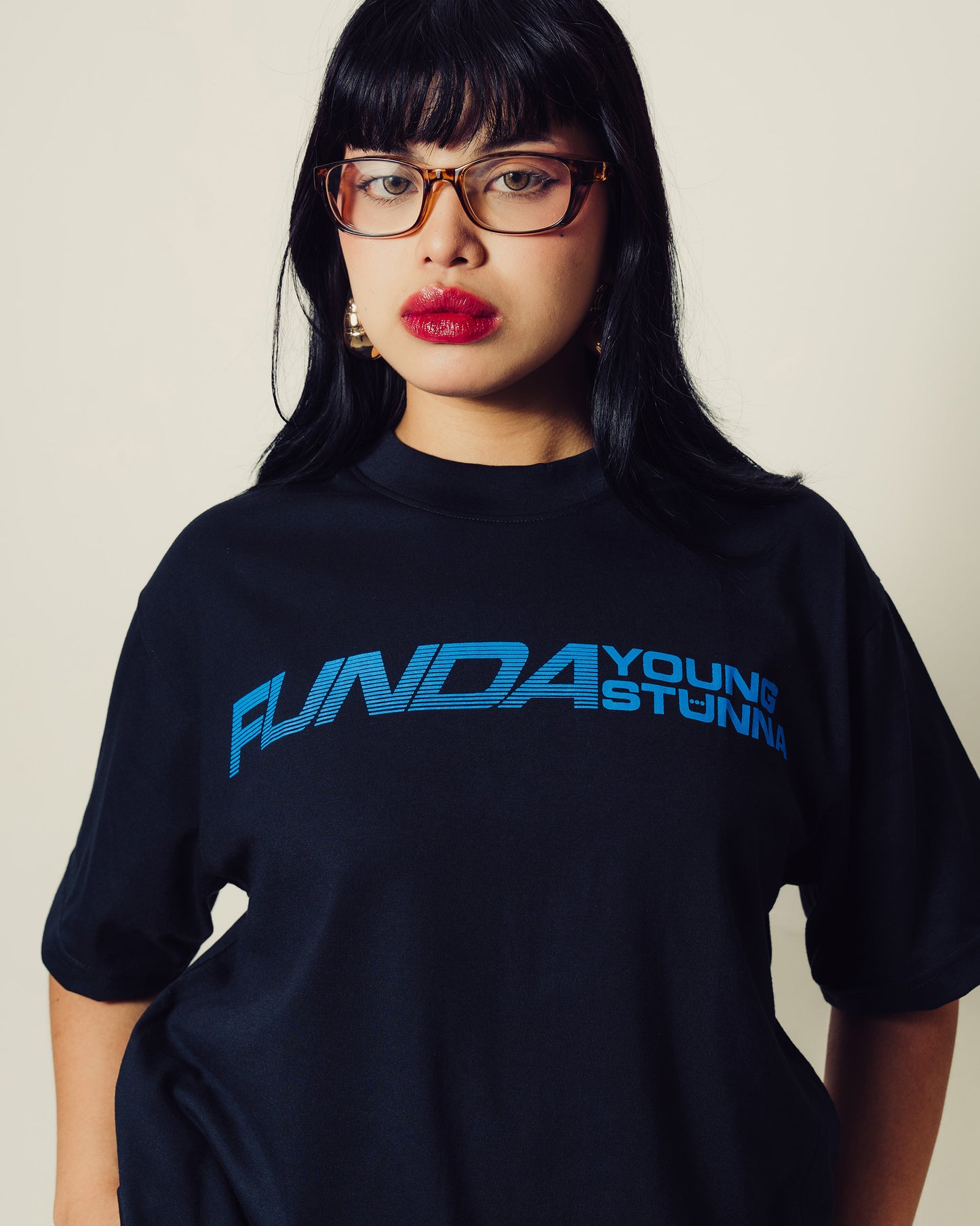 ¥$ FUNDA Tee in Black