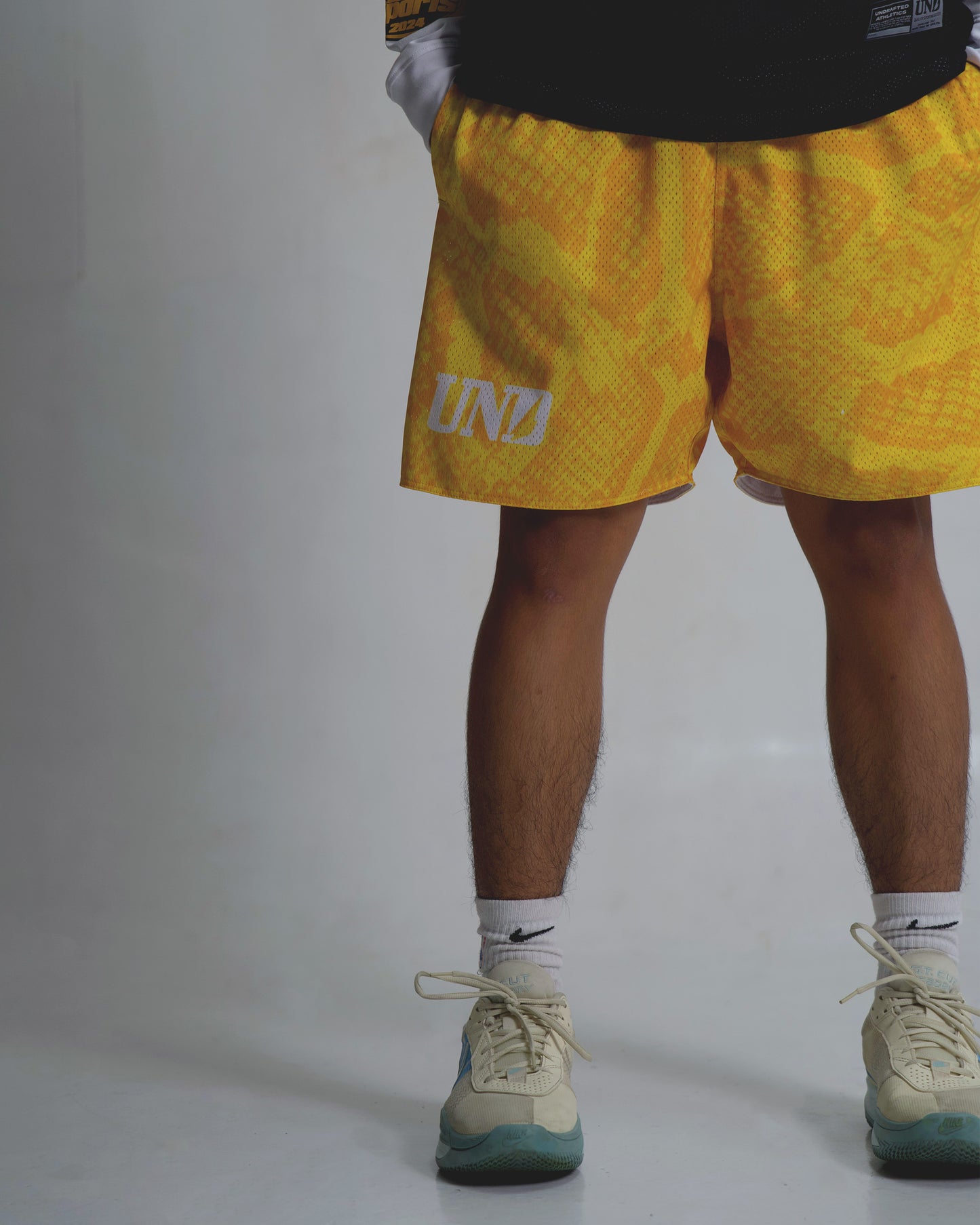 Snakeskin Baggy Mesh Shorts (Gold)