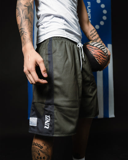 FUNDA athlētikós Baggy Mesh Shorts in Green
