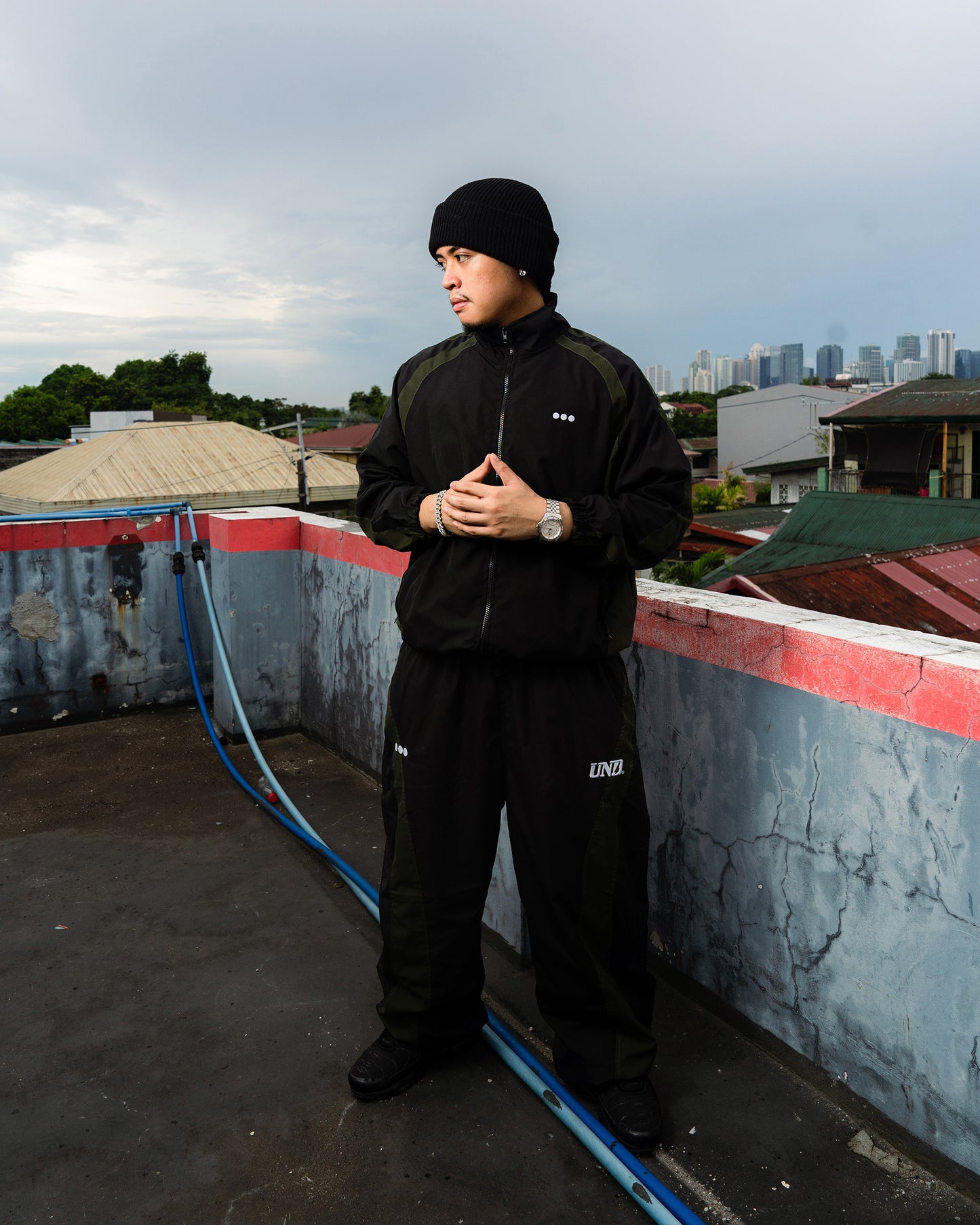 FUNDA athlētikós Tracksuit in Black