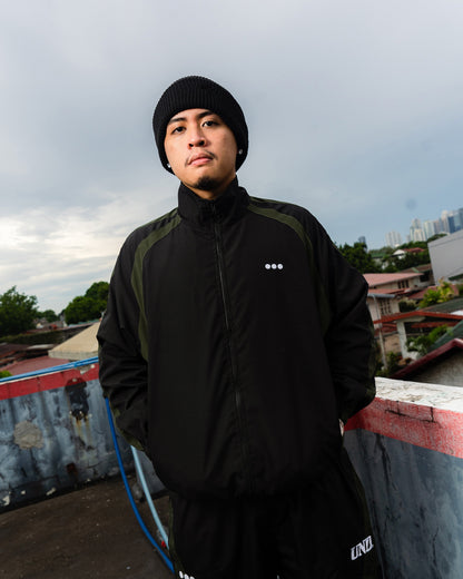 FUNDA athlētikós Tracksuit in Black